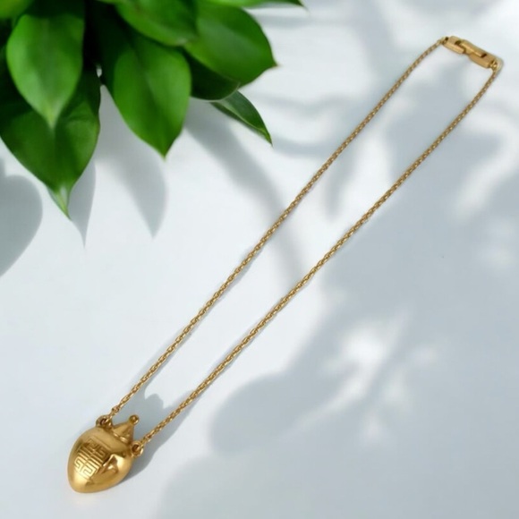 GIVENCHY Signature Vintage Necklace 😍🔥✨ - Picture 2 of 9